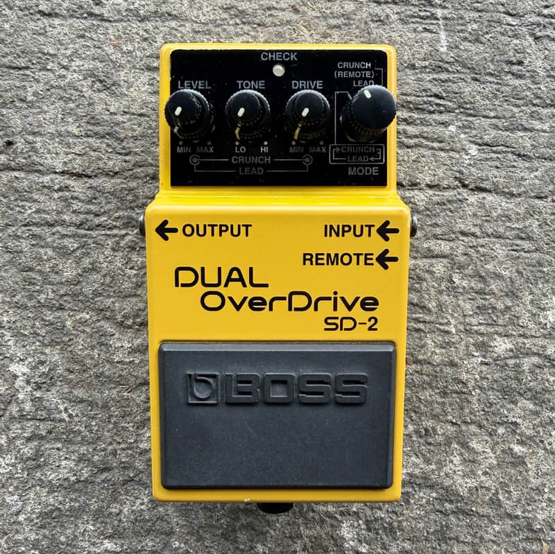 Boss SD-2 Dual OverDrive (Silver Label) 1993 - 1998 - Yellow