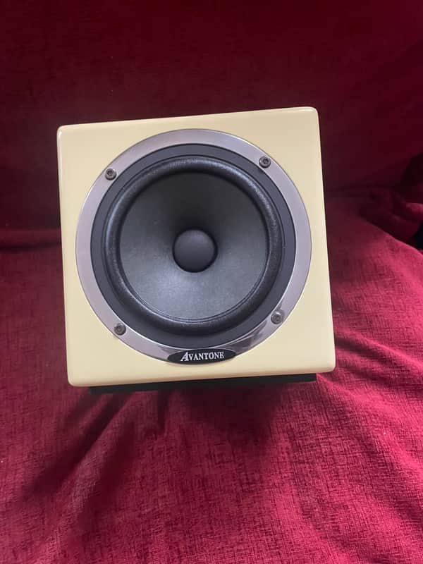 Avantone Pro Active MixCubes (Single) 2011 - Present - Buttercream