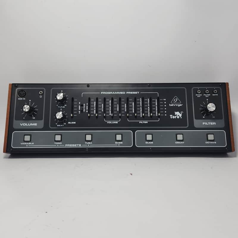 Behringer Toro