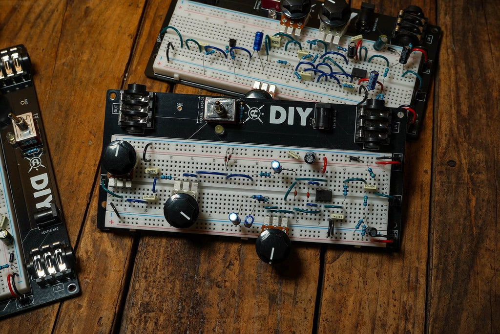 CopperSound DIY Cir-Kit Breadboard Bundle – Hard Clip Distortion