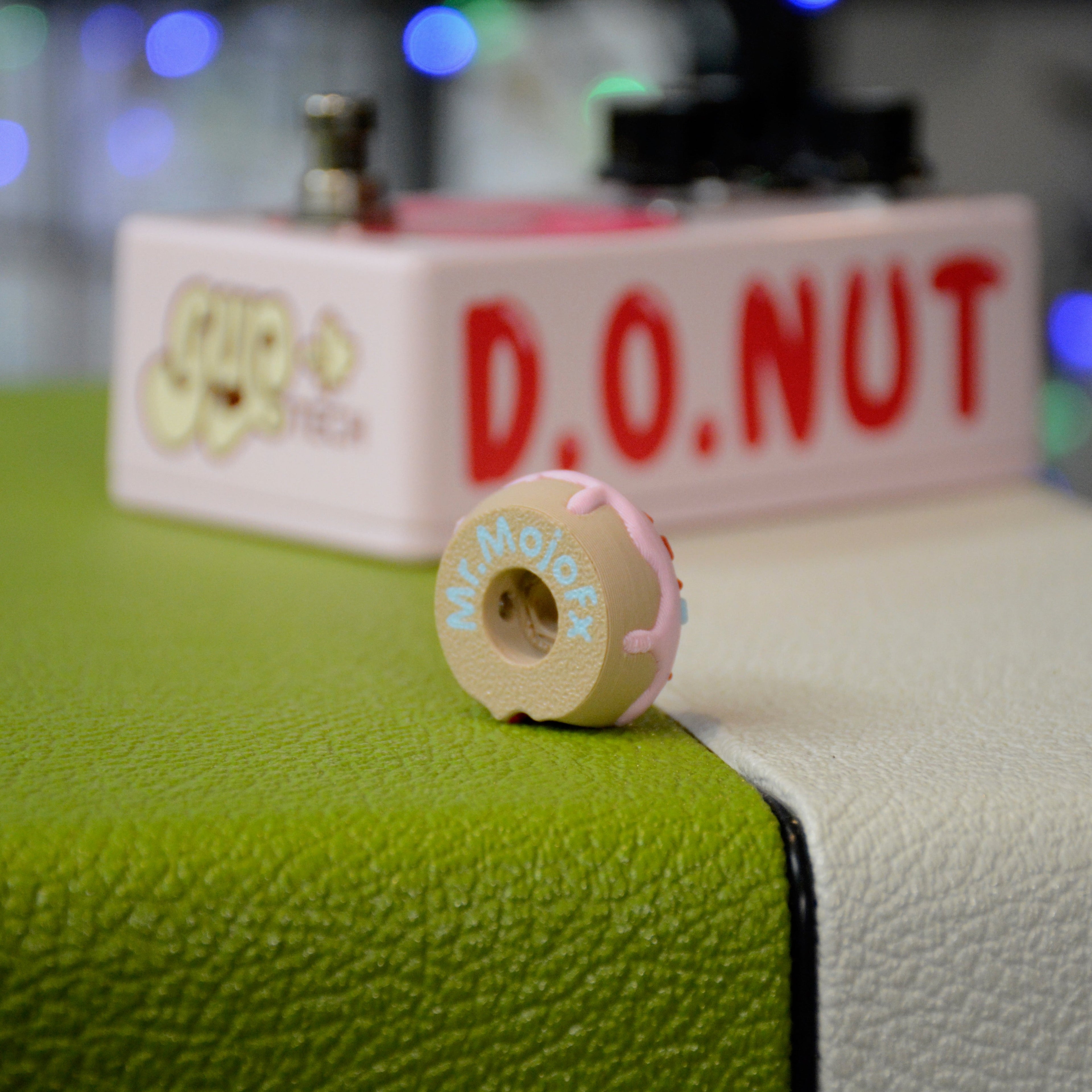 GUPtech Mr. MojoFx Donut Pedal Topper — Fastener