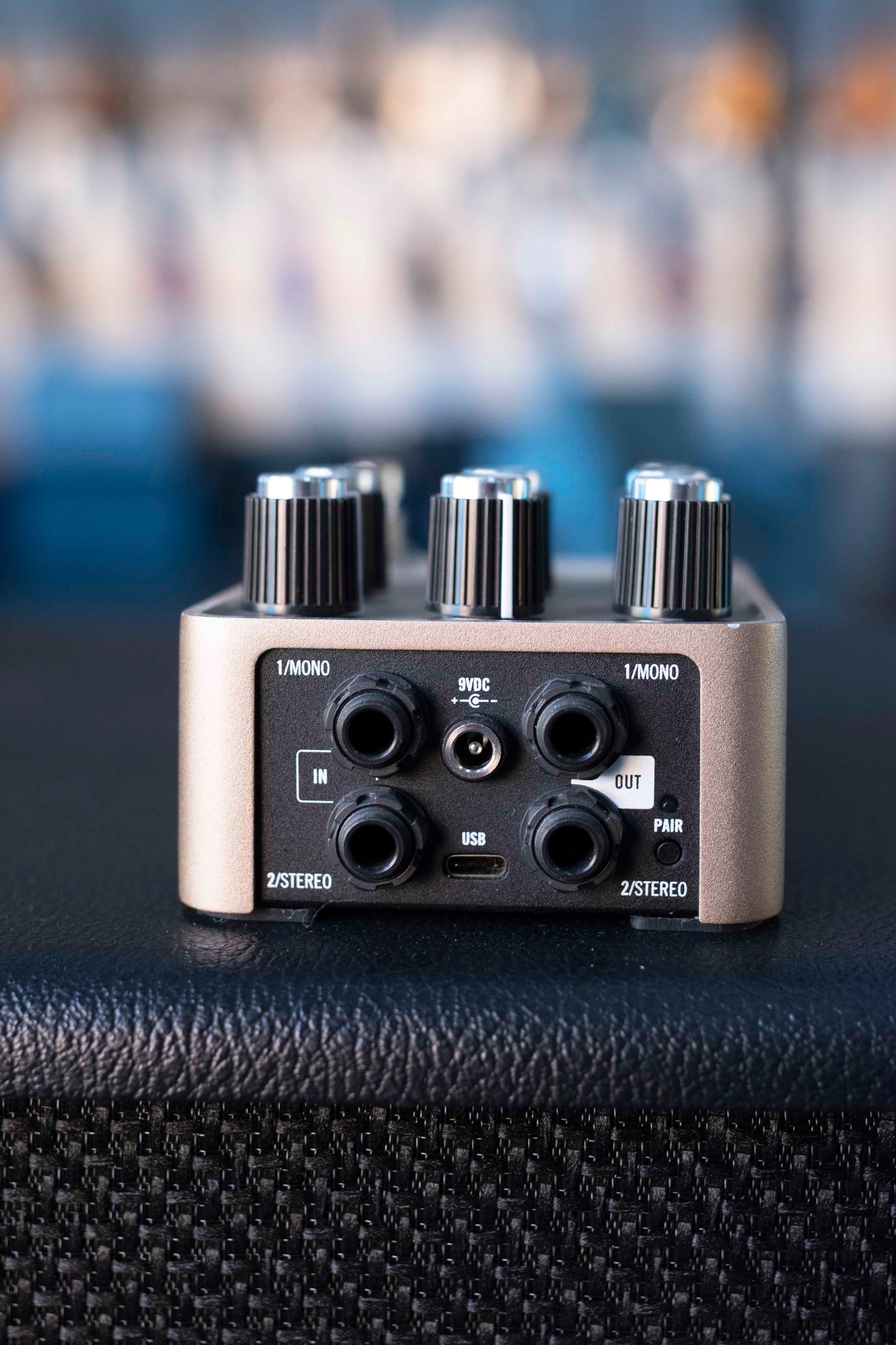 UNIVERSAL AUDIO UAFX GOLDEN REVERBERATOR — Reverb Pedal