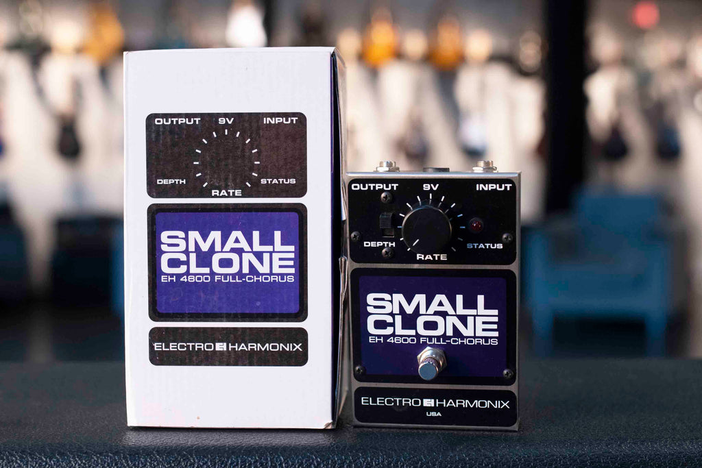 ELECTRO-HARMONIX EH 4800 SMALL CLONE — Modulation Pedal