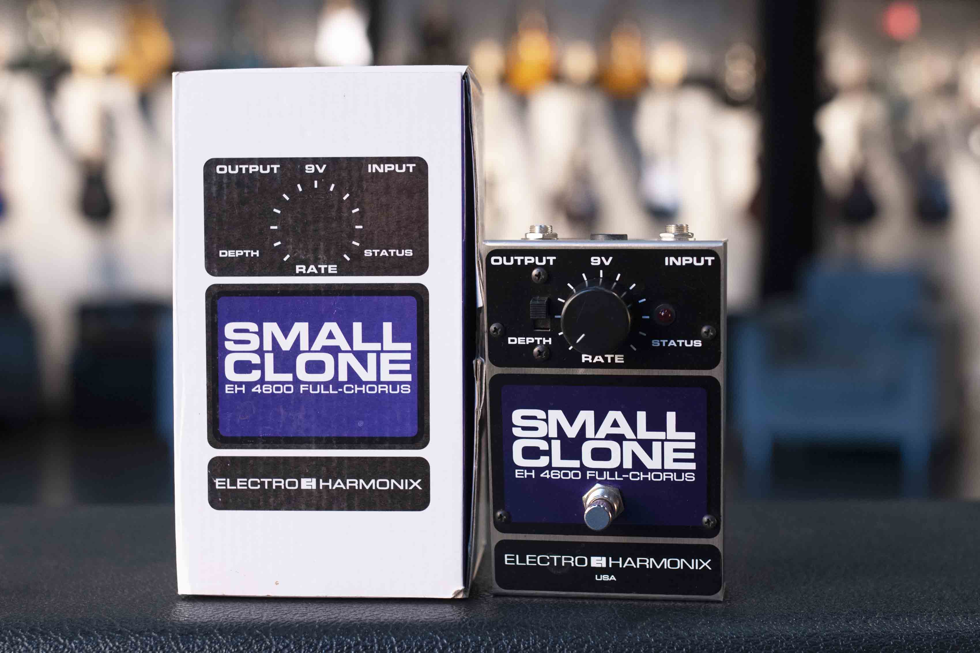 ELECTRO-HARMONIX EH 4800 SMALL CLONE — Modulation Pedal