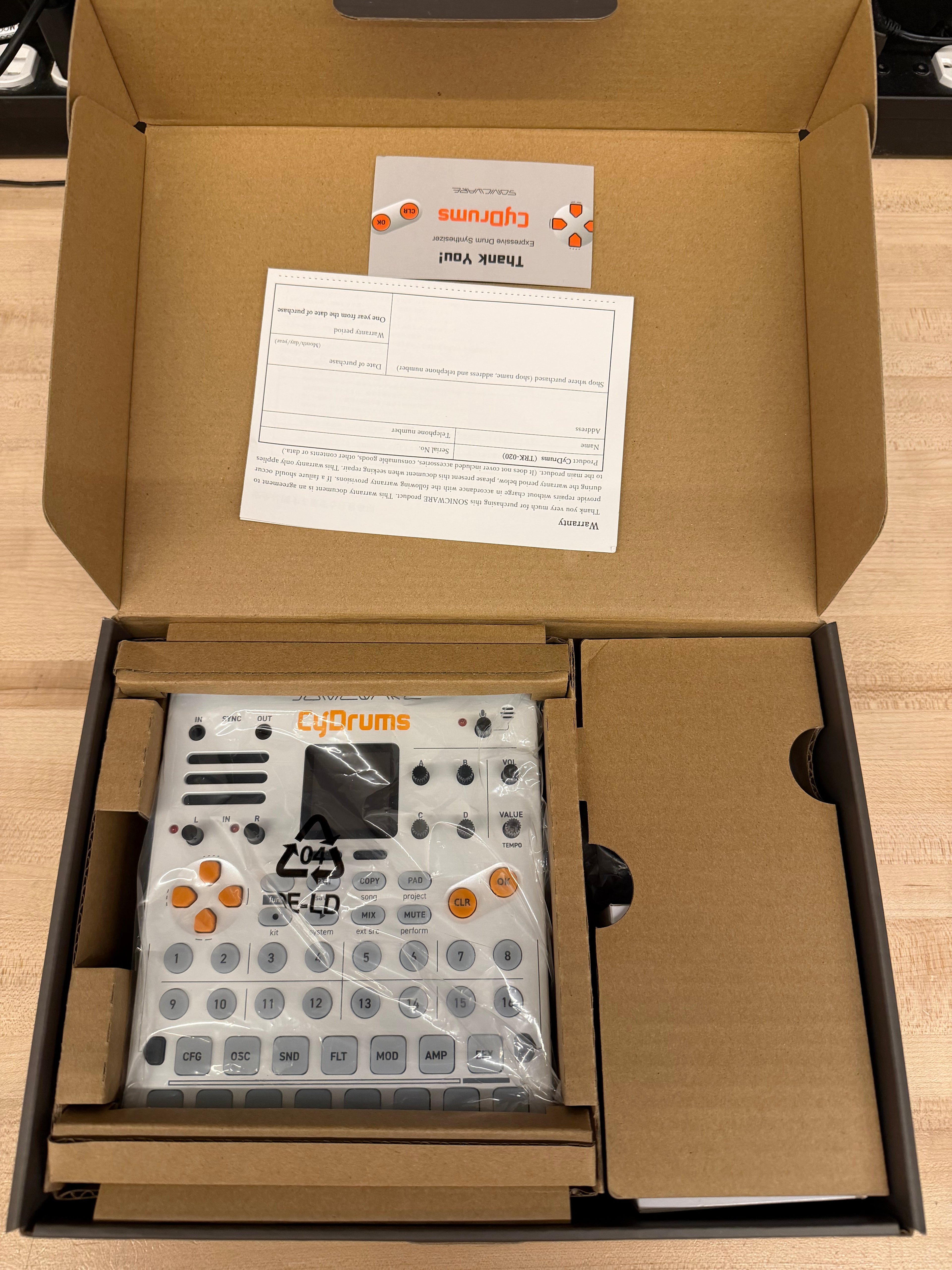 Sonicware CyDrums - Expressive Drum Synthesizer, keyboard synthesizer instrument