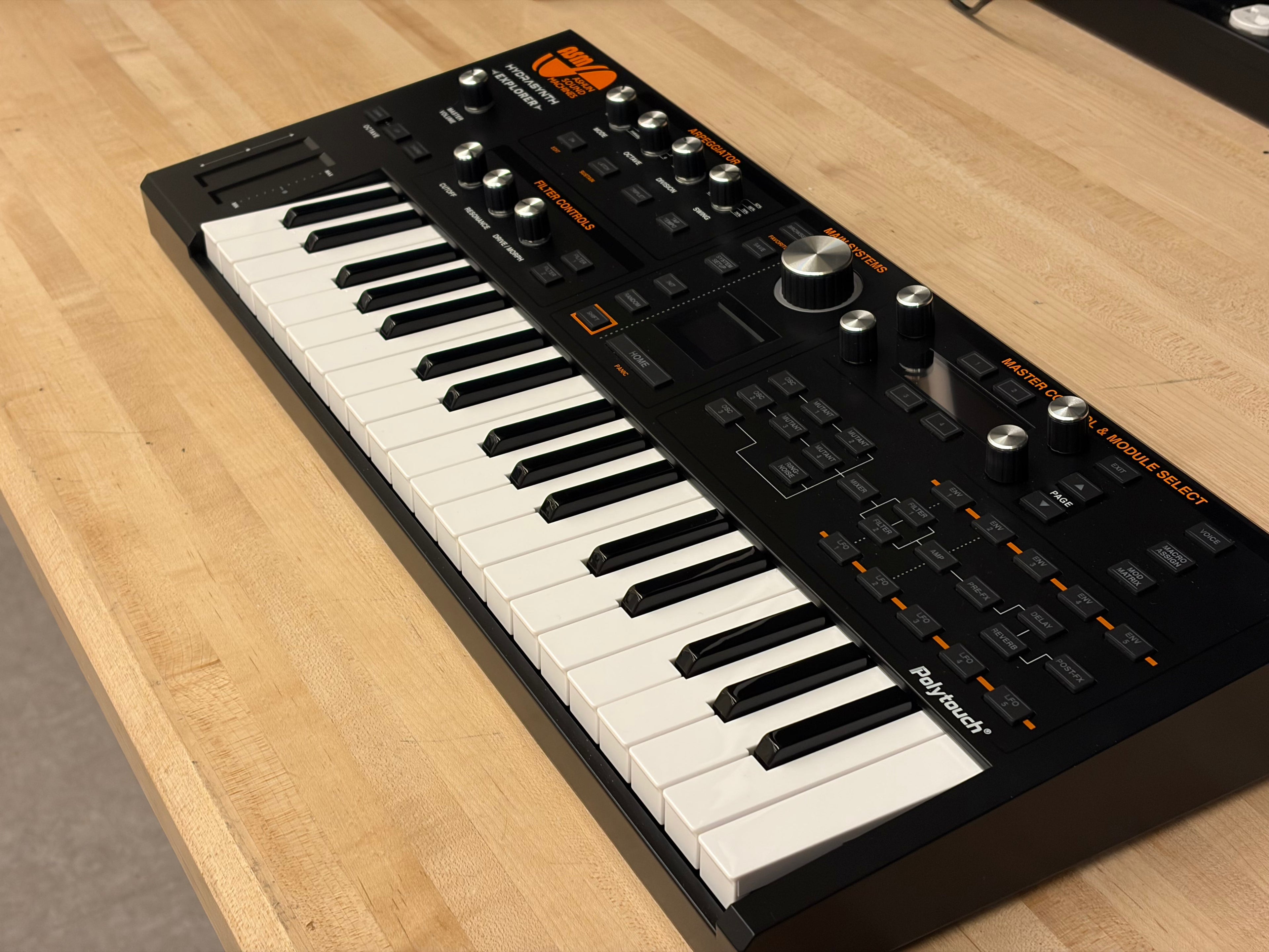 Ashun Sound Machines ASM Hydrasynth Explorer HSMK — Synthesizer