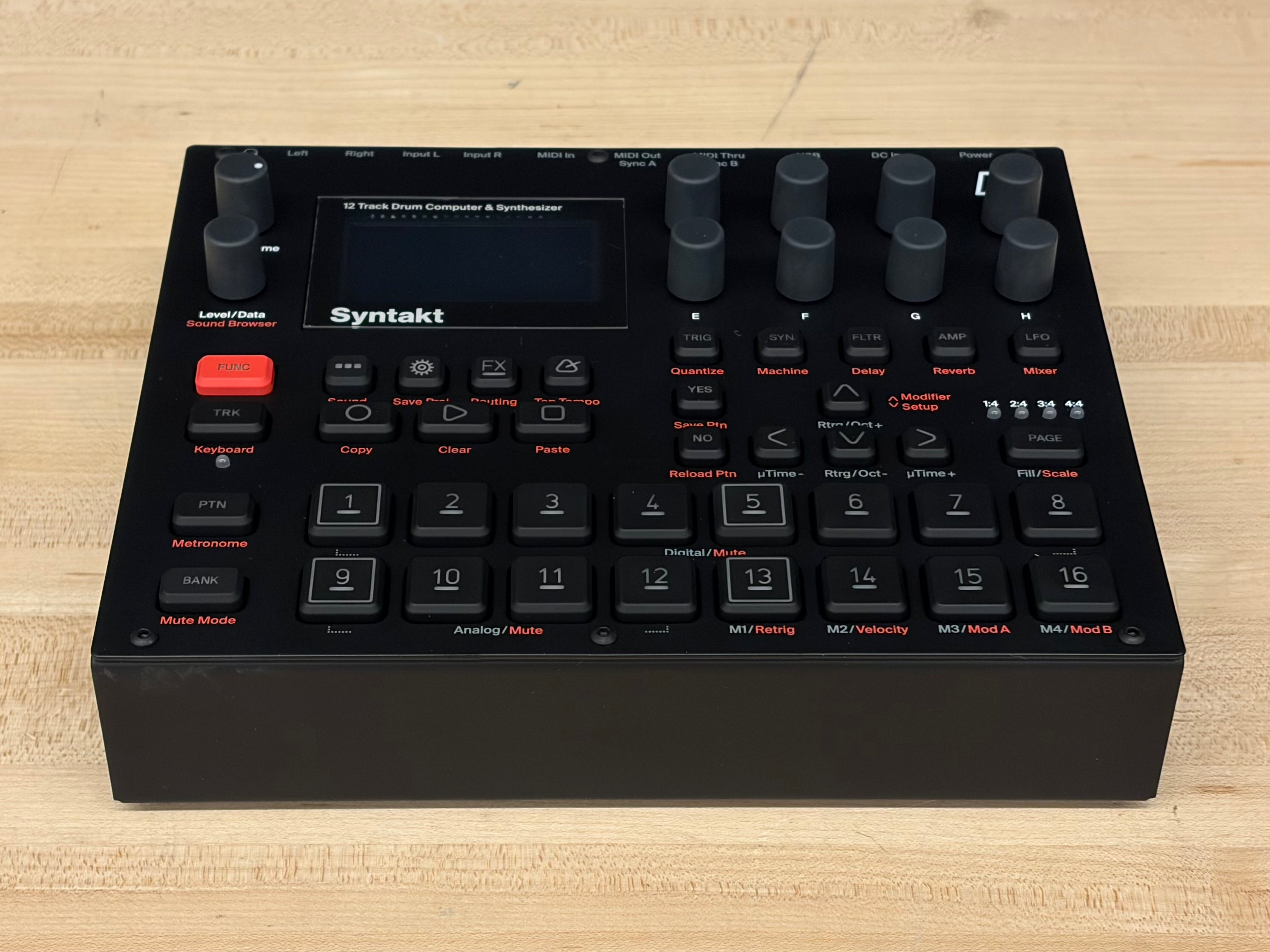 Elektron Syntakt, keyboard synthesizer instrument