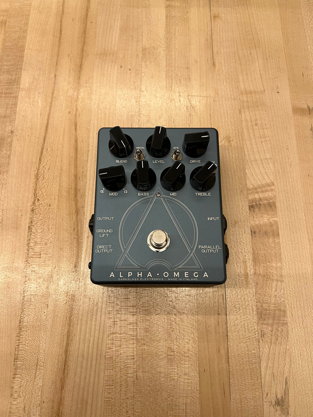 Darkglass Electronics Alpha Omega Bass Preamp Pedal