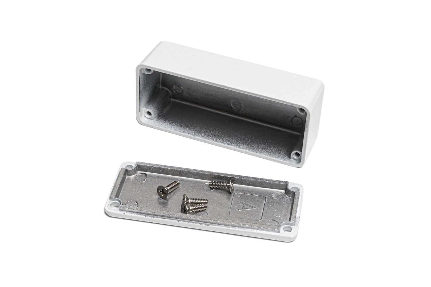 Solo 1590A-WH – Small White Pedal Enclosure