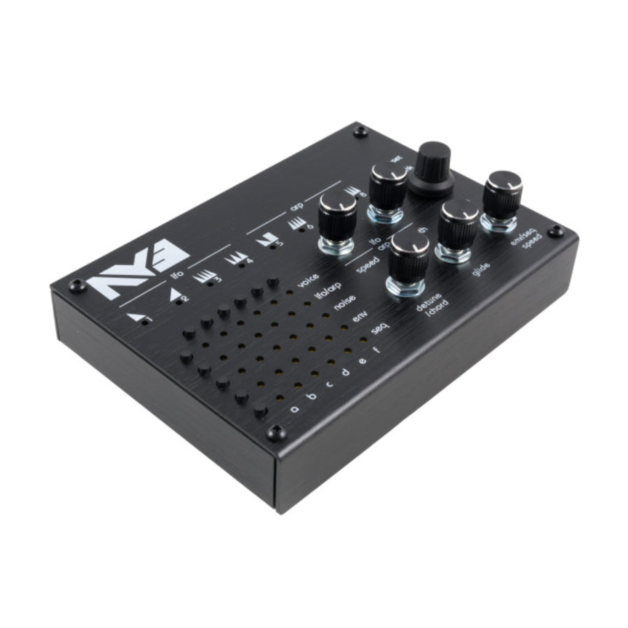 Twisted Electrons AY3 MKII, keyboard synthesizer instrument
