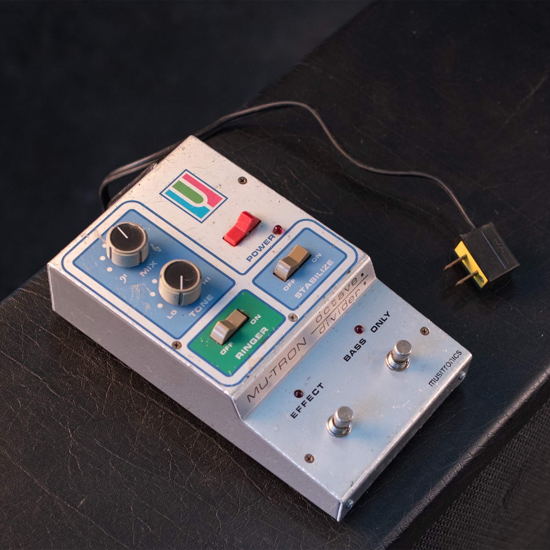MUSICTRONICS VINTAGE MUTRON OCTAVE DIVIDER — Pitch / Harmonizer Pedal
