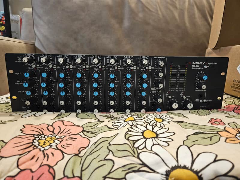 Ashly MX-508 8-Channel Rackmount Mixer