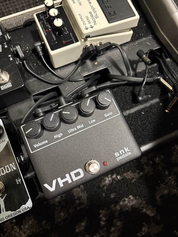 SNK VHD Distortion Preamp - Black