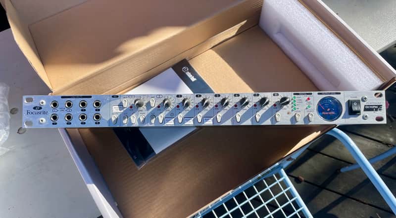 Focusrite Platinum Octopre LE 8-Channel Mic Preamp 2000s - Silver