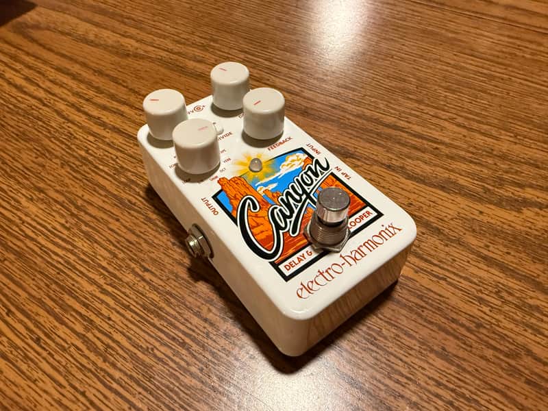 Electro-Harmonix Canyon 2017 - Present - White