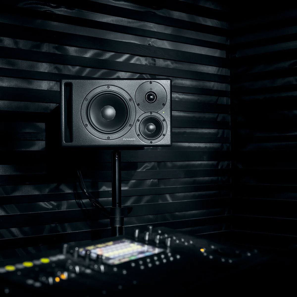 DYNAUDIO Core 47 — Studio Monitor, nearfield reference loudspeaker