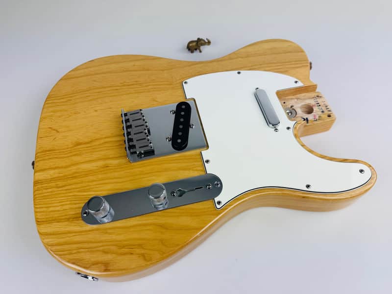 Fender USA Telecaster Loaded Body, Ash, Natural 2020