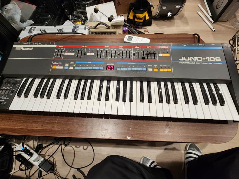 Roland Juno-106 - (SERVICED) NEW VOICE CHIPS AND ALL NEW SLIDERS