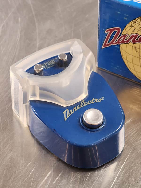 Danelectro Milkshake Chorus 2000s - Blue