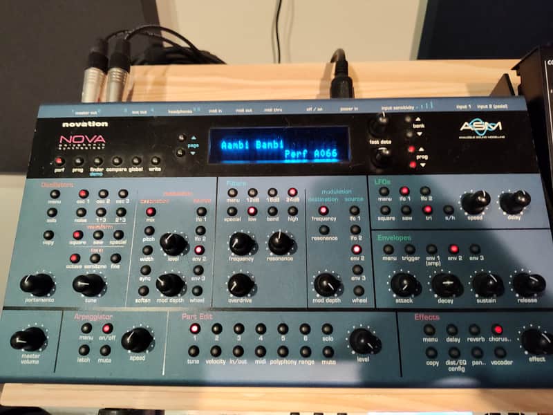 Novation Nova 12-Voice Desktop Synthesizer 1999 Blue