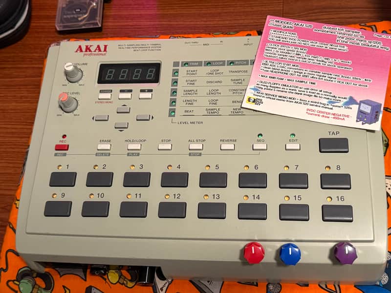 Akai S20 Stereo Phrase Sampler (DigDugDIY Mod)