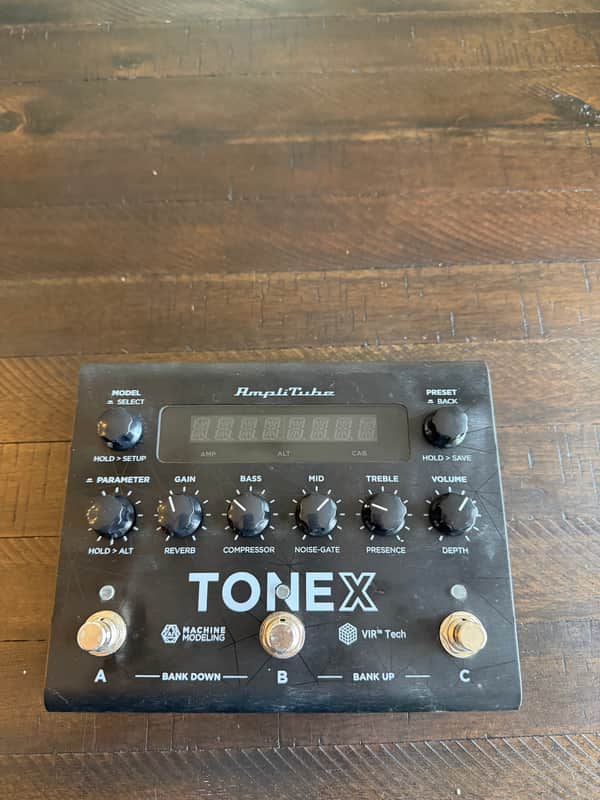 IK Multimedia ToneX Pedal