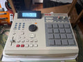 Akai MPC2000XL MIDI Production Center
