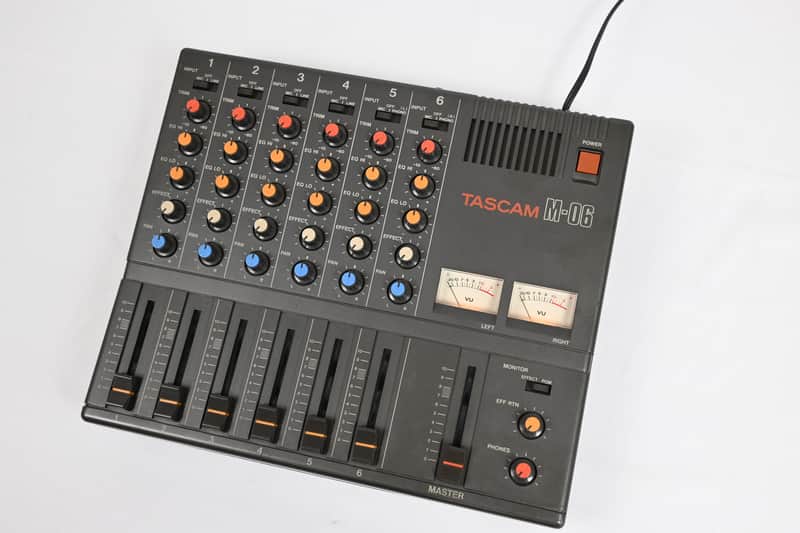 TASCAM M-06