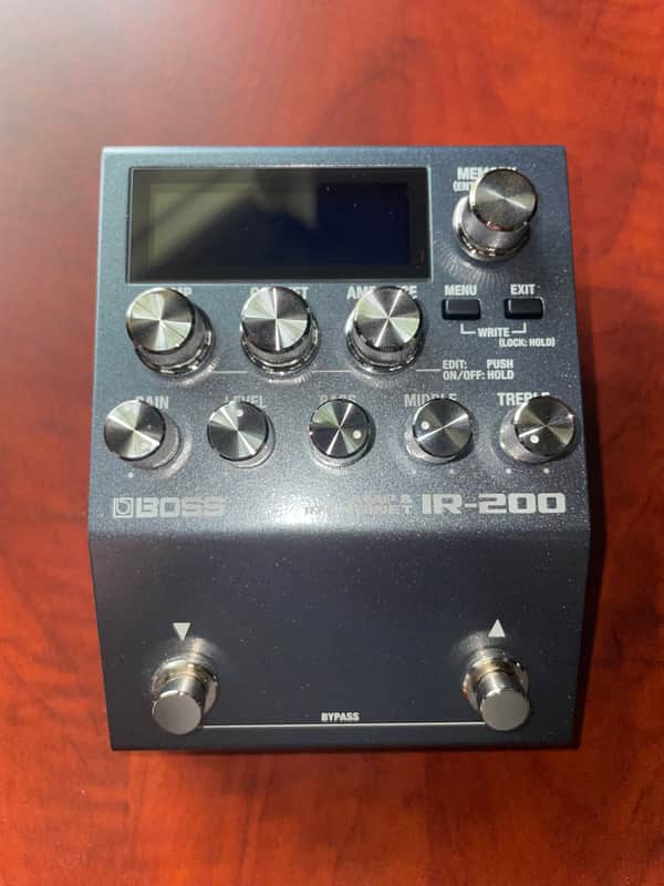 Boss IR-200 Amp and IR Cabinet 2021 - Present - Silver