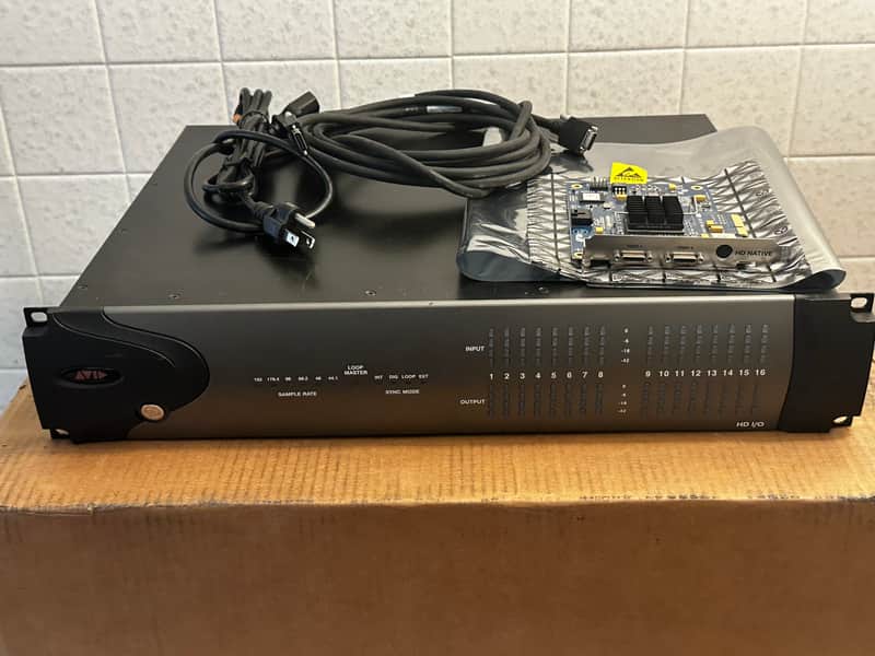Avid HDX 16 Analog inputs x 16 Analog outputs -w- Pro Tools|HD Native PCIe card, Digilinki Cable