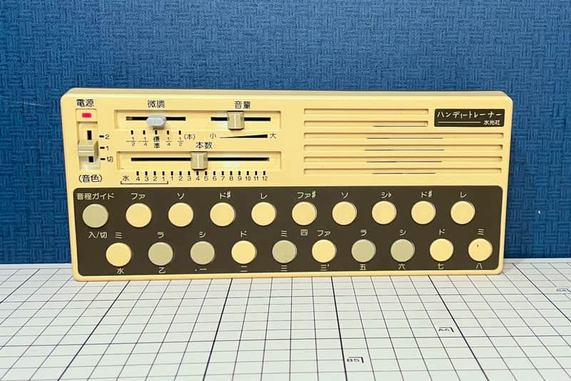Suiko ST-40 Koto Synthesizer - White / Black