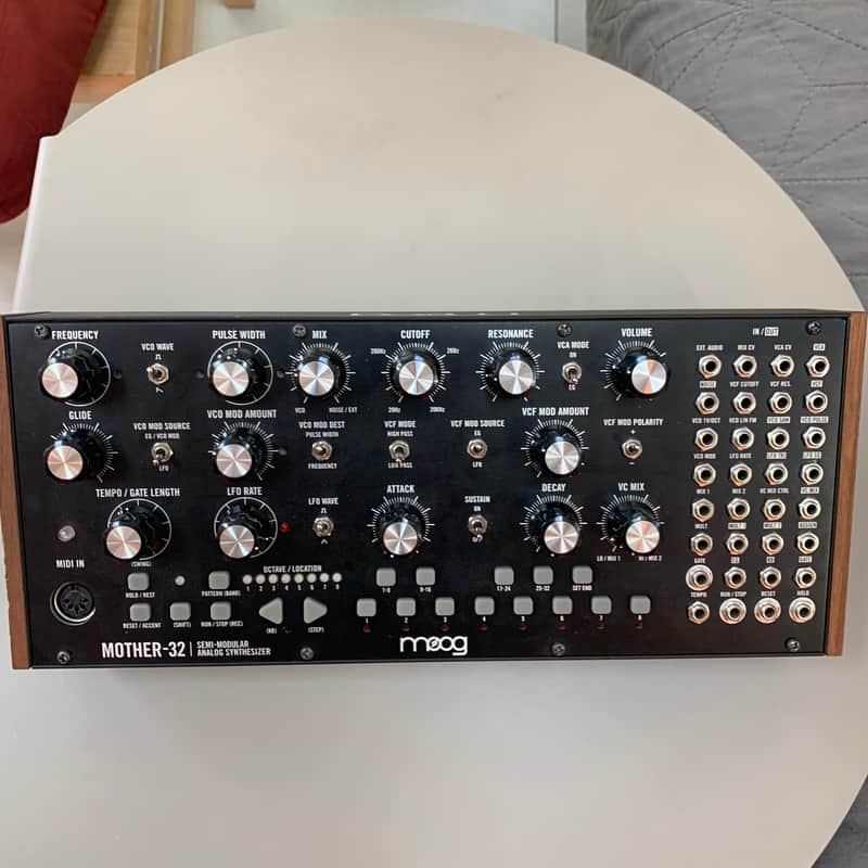 Moog Mother-32 Tabletop / Eurorack Semi-Modular Synthesizer 2015 - Present - Black - 2/2