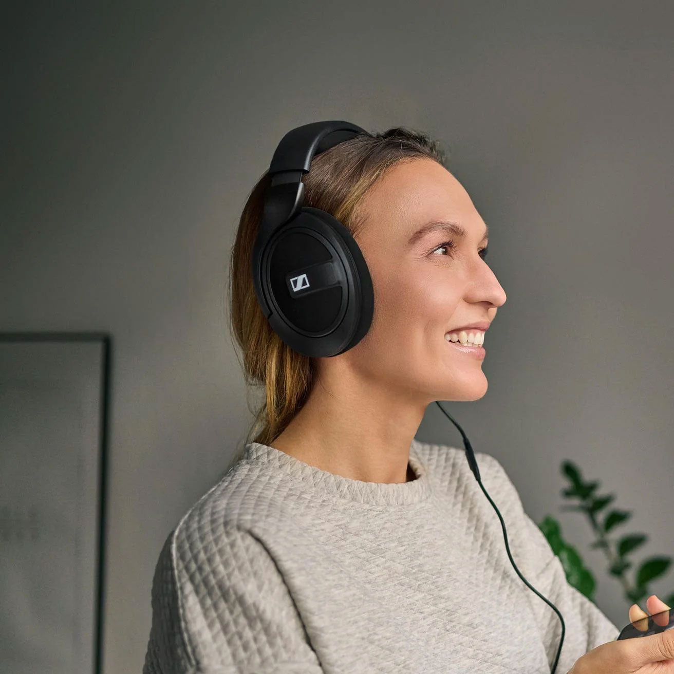 SENNHEISER HD 569 — Headphones