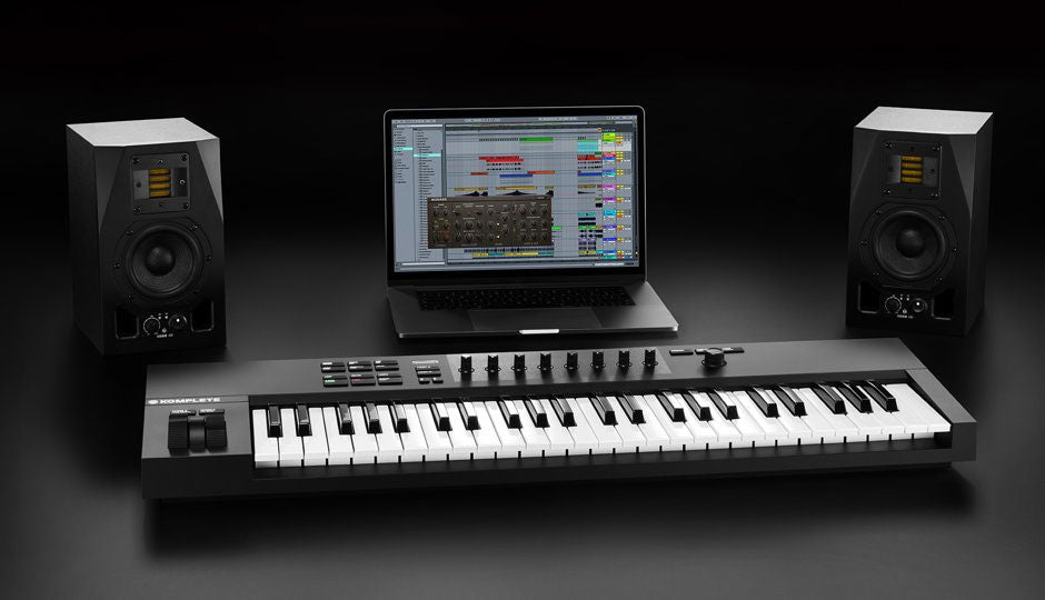 NATIVE INSTRUMENTS Komplete Kontrol A61 — MIDI Controller, MIDI performance control surface