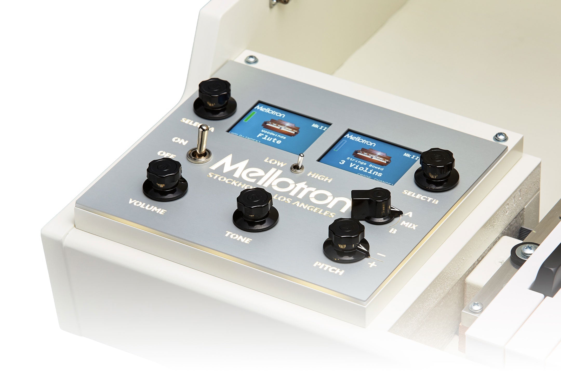MELLOTRON M4000D White — Synthesizer