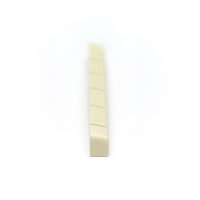 Graph Tech PQL-5000-AG TUSQ XL Aged Fender Style Slotted Nut