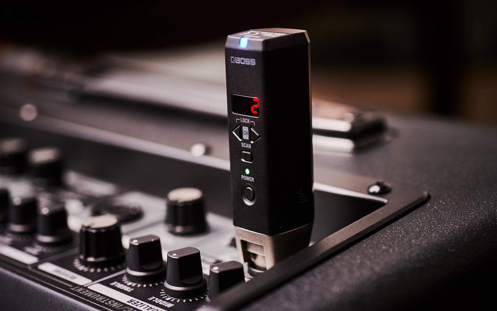Boss WL-30XLR Microphone Wireless System, studio recording microphone body